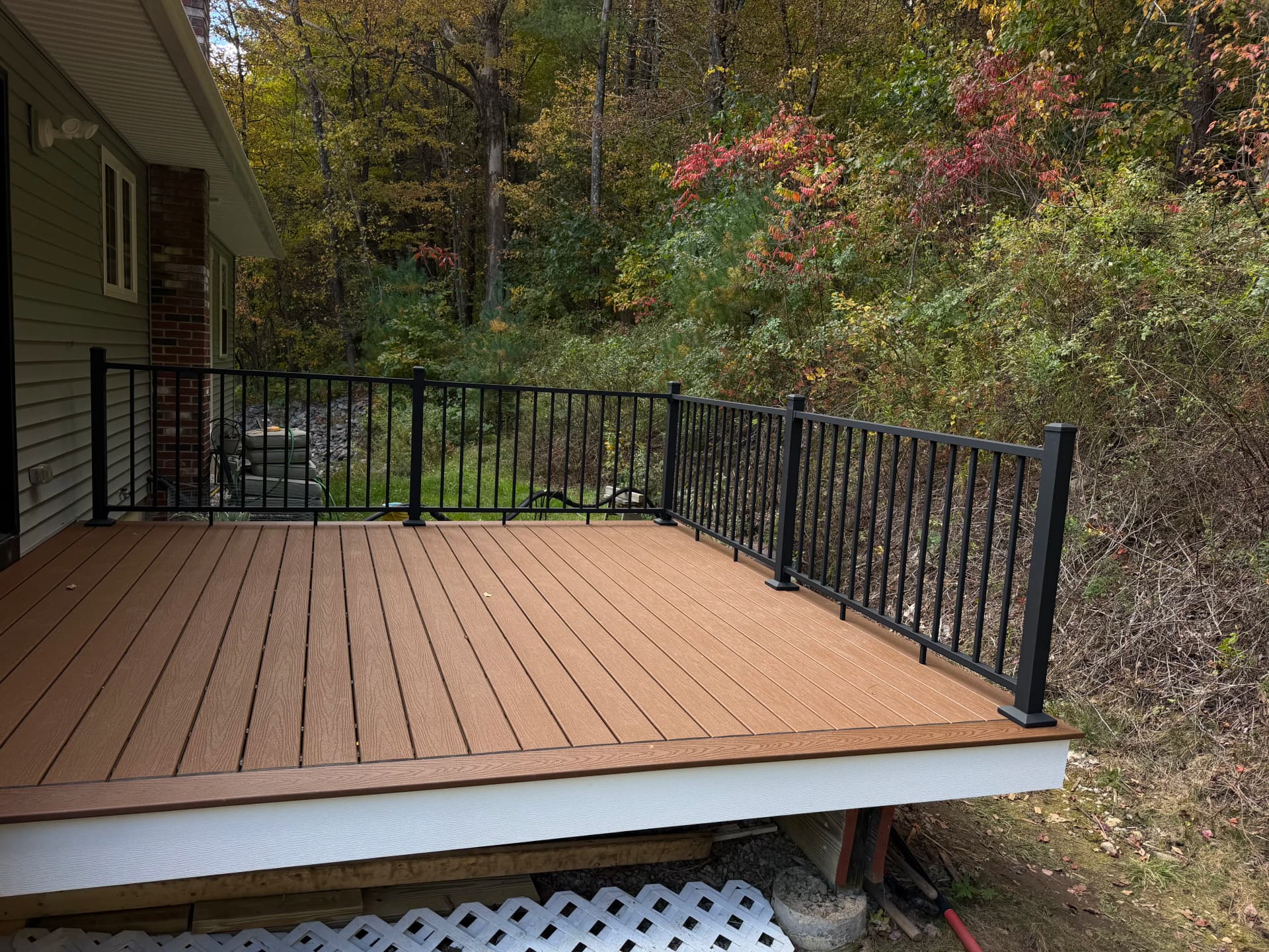 Gallery photos for Old Rotting Deck Gets a Full Composite Rebuild: Image #5