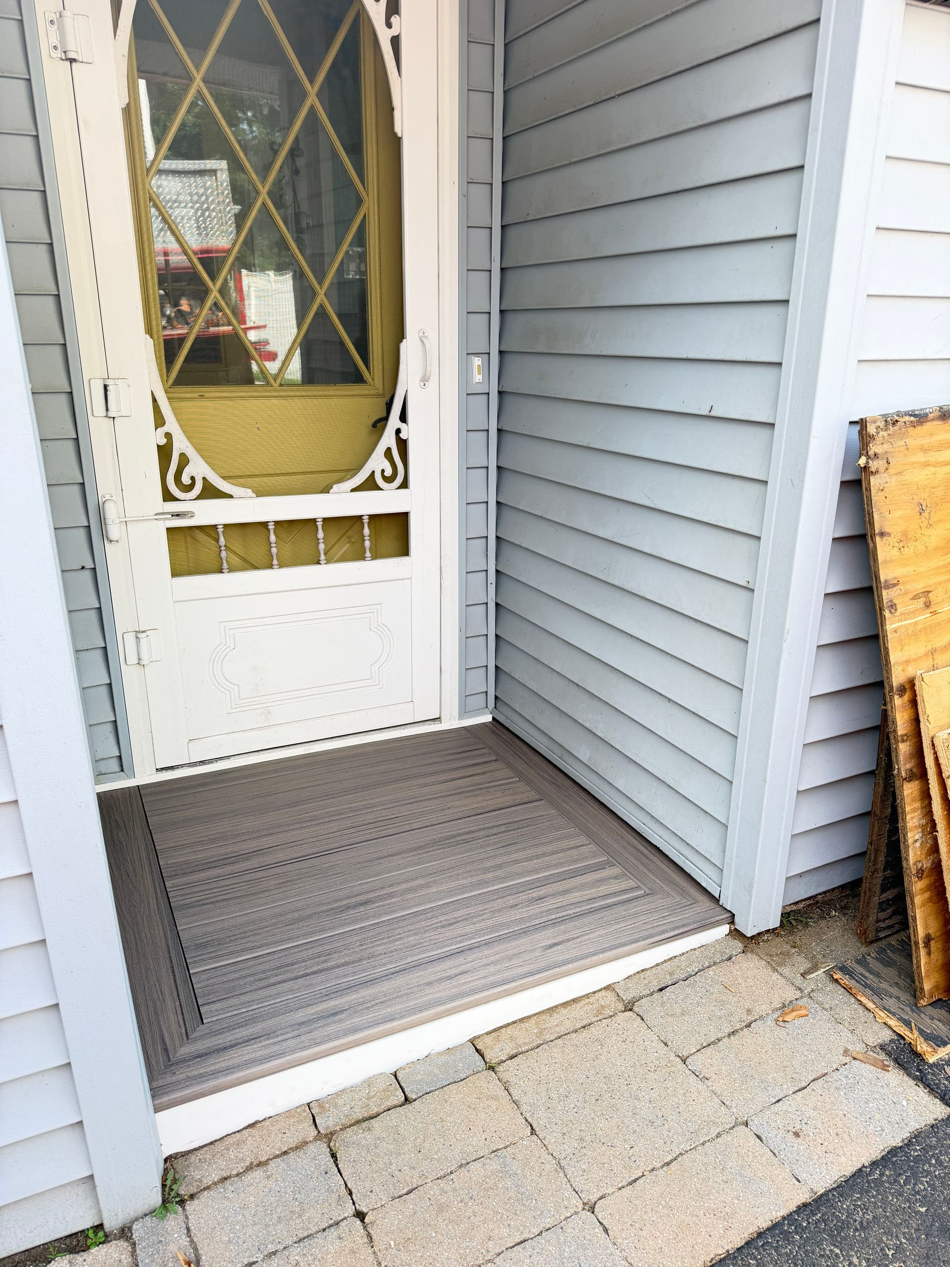 Gallery photos for Rotted Front Porch Entry Rebuilt with Composite Decking: Image #4