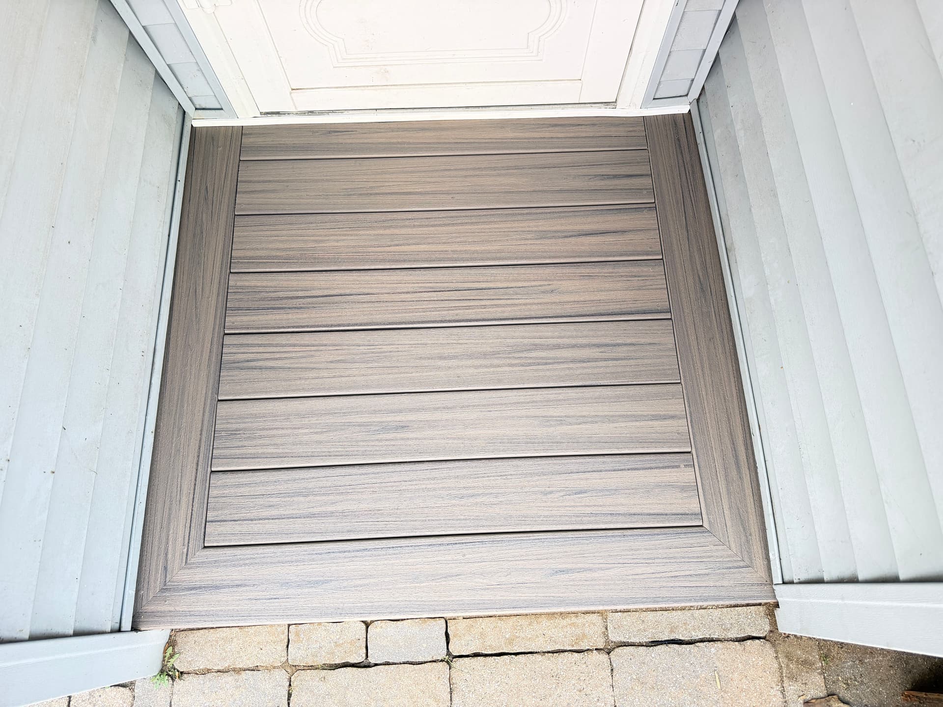 Gallery photos for Rotted Front Porch Entry Rebuilt with Composite Decking: Image #3